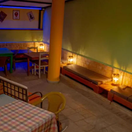 The Golden Rooster Тирана