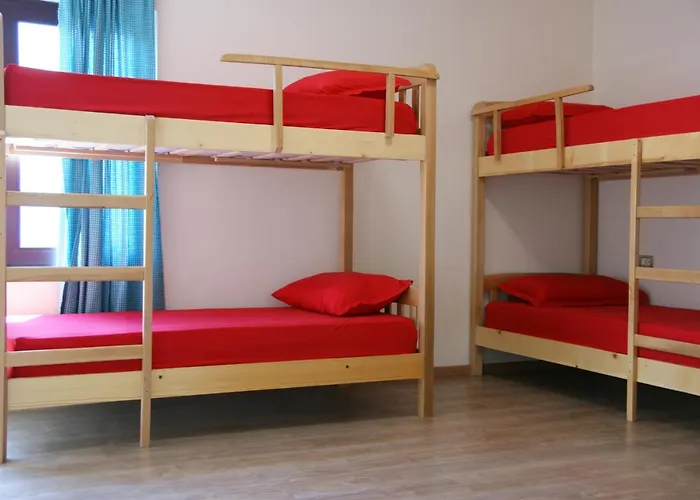 אכסניה The Golden Rooster *